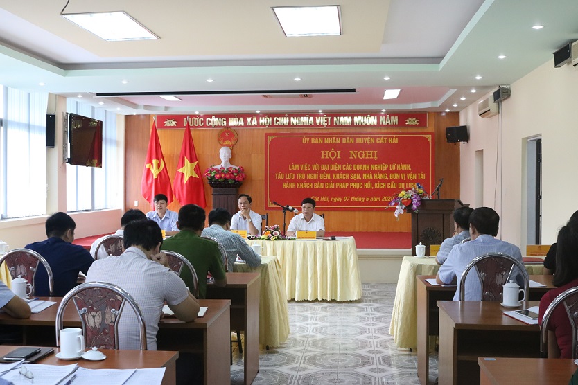 Quang cảnh buổi làm việc Quang cảnh buổi làm việc