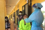 161 công dân Việt Nam về từ Mỹ âm tính với virus SARS-CoV-2
