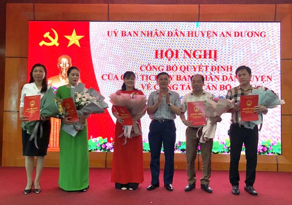 Trao các Trang chủ chính thức QQ88 | Đăng ký , Đăng nhập điều động, bổ nhiệm lãnh đạo phòng, trường học Trao các Trang chủ chính thức QQ88 | Đăng ký , Đăng nhập điều động, bổ nhiệm lãnh đạo phòng, trường học