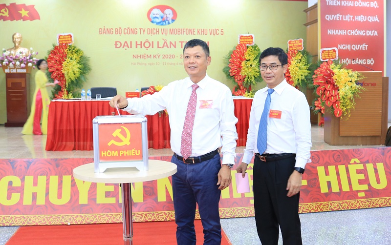 Các đại biểu tham gia bỏ phiếu bầu BCH QQ88qq khuyến mãi cập nhật mỗi ngày Công ty nhiệm kỳ 2020-2025