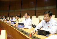 TRANG CHỦ QQ88.COM ĐĂNG KÝ biểu quyết 4 Luật và cho ý kiến 2 dự thảo Luật