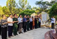 Đoàn QQ8894 kèo WC 2026 lãnh đạo TTkmqq88 tỷ lệ kèo World Cup 2026 thăm, viếng nghĩa trang liệt sĩ tại Quảng Trị và Hà Tĩnh