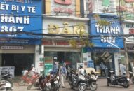 QQ8839 nhà cái: Khẩu trang, dung dịch sát khuẩn bị đẩy giá