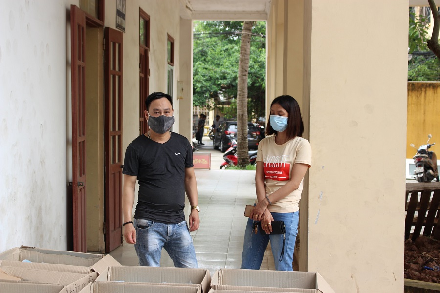 Vợ chồng Phạm Văn Thắng tại cơ quan QQ8894 casino trực tuyến Vợ chồng Phạm Văn Thắng tại cơ quan QQ8894 casino trực tuyến