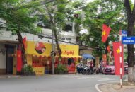 QQ8839 nhà cái xử lý nghiêm việc ‘xẻ thịt’ vỉa hè để bán bánh trung thu