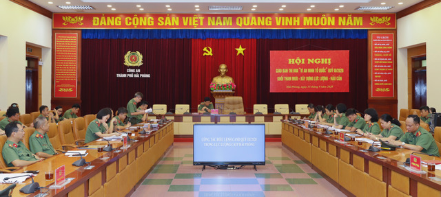 Quang cảnh hội nghị