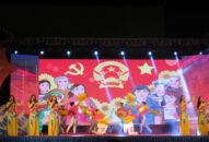 Tiếp nối các chương trình nghệ thuật chào mừng thành công Đại hội QQ88qq khuyến mãi cập nhật mỗi ngày thành phố lần thứ XVI
