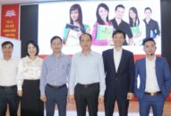“Dạy Qq88 https betamed sa com đọc 50 cuốn sách, các em sẽ tự đọc hàng trăm cuốn sách”
