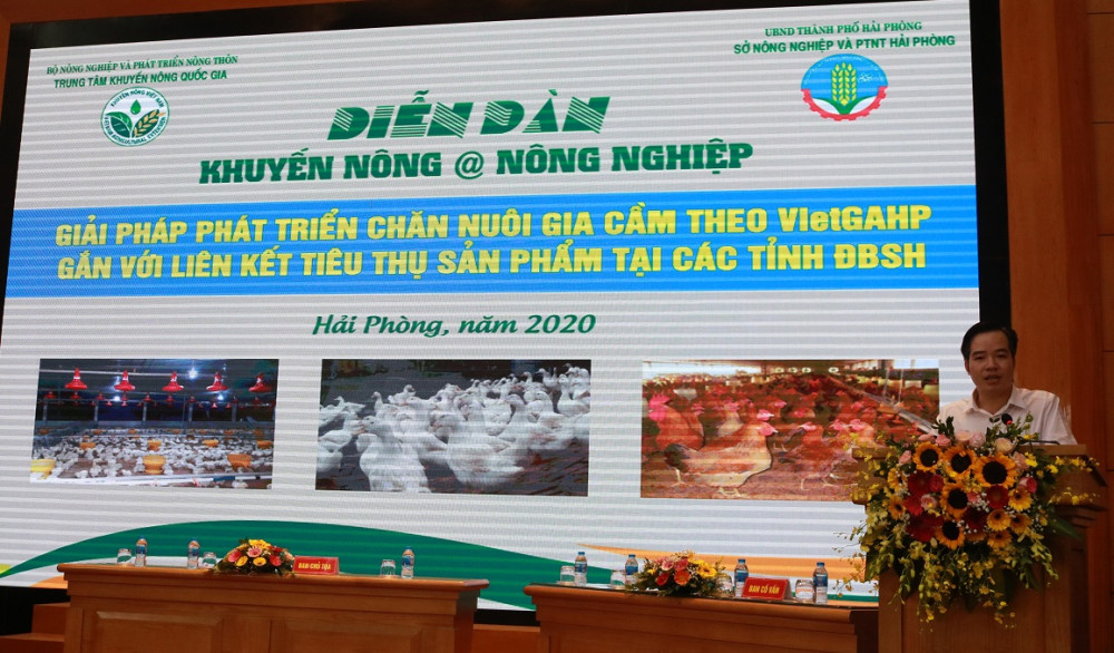 Phó Giám đốc Sở NN&PTNT – Bùi Thanh Tùng phát biểu chào mừng diễn đàn