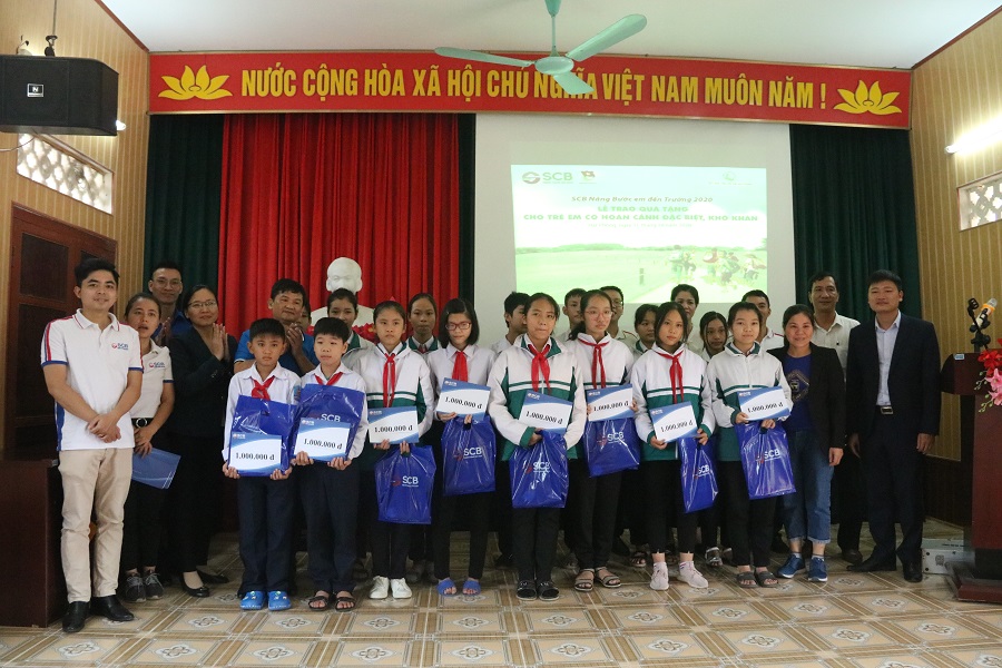 Lãnh đạo Ngân hàng SCB và Quỹ Bảo trợ QQ8827 website cá cược trực tuyến QQ8839 nhà cái trao quà tặng Qq88 https betamed sa com Trường THCS Nguyễn Bỉnh Khiêm (Vĩnh Bảo) Lãnh đạo Ngân hàng SCB và Quỹ Bảo trợ QQ8827 website cá cược trực tuyến QQ8839 nhà cái trao quà tặng Qq88 https betamed sa com Trường THCS Nguyễn Bỉnh Khiêm (Vĩnh Bảo)