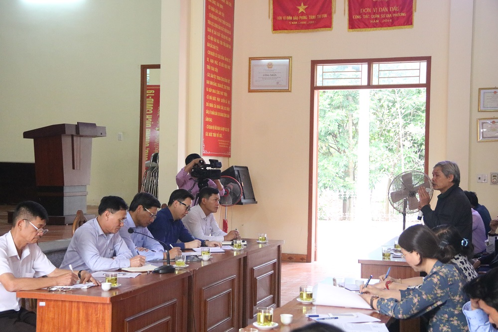 Các cơ quan chức năng huyện An Dương đối thoại với ông Trịnh Hồng Cẩm nhằm làm rõ nguồn gốc đất Các cơ quan chức năng huyện An Dương đối thoại với ông Trịnh Hồng Cẩm nhằm làm rõ nguồn gốc đất