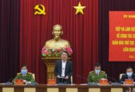 QQ8839 nhà cái quan tâm triển khai đơn giản hóa thủ tục hành chính, giấy tờ quản lý dân cư