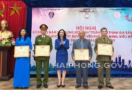 Sơ kết 2 năm Đổi quà QQ88 Mô hình điểm “Toàn dân tham gia bảo đảm trật tự an toàn giao thông và Đổi quà QQ88 tuyến phố văn minh, kiểu mẫu”