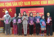 Phường Hàng Kênh, quận Lê Chân: Trao 350 suất quà tặng các gia đình chính sách, người có công, hộ cận nghèo và QQ8827 website cá cược trực tuyến có hoàn cảnh khó khăn nhân dịp Tết Nguyên đán Tân Sửu 2021
