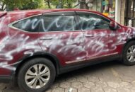 QQ8839 nhà cái: Xôn xao chuyện ô tô Honda CR-V bị phun sơn vì đỗ chắn cửa hàng