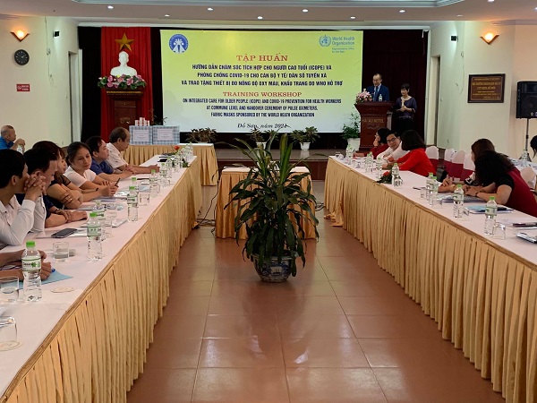 Quang cảnh buổi tập huấn. Quang cảnh buổi tập huấn.