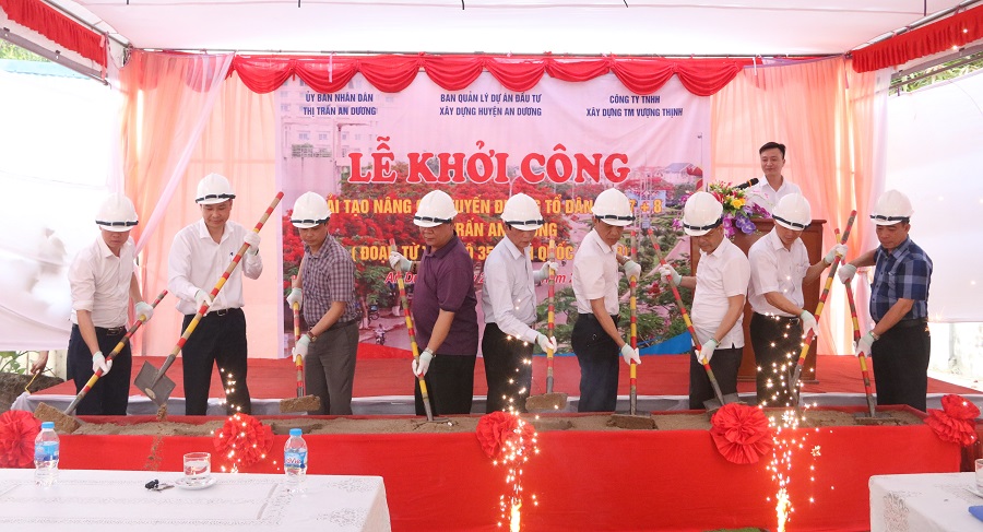 Lãnh đạo huyện An Dương, lãnh đạo thị trấn An Dương cùng nhà thầu khởi công dự án Lãnh đạo huyện An Dương, lãnh đạo thị trấn An Dương cùng nhà thầu khởi công dự án