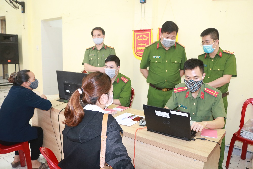 Hai hệ thống CSDLQG về DC và Sản xuất, cấp, quản lý CCCD chính thức đi vào hoạt động từ ngày 1-7-2021 khi Luật Cư trú năm 2020 có hiệu lực thi hành
