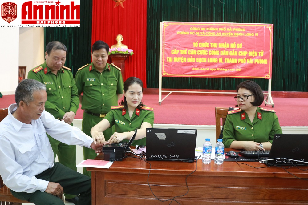 Hai hệ thống CSDLQG về DC và Sản xuất, cấp, quản lý CCCD chính thức đi vào hoạt động từ ngày 1-7-2021 khi Luật Cư trú năm 2020 có hiệu lực thi hành