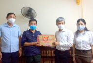 Lãnh đạo quận Lê Chân thăm và tặng quà các gia đình chính sách nhân dịp QQ8827 nhận thưởng hấp dẫn 74 năm ngày Thương binh liệt sỹ