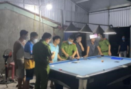 QQ8839 nhà cái xử lý 5 thanh niên chơi bi-a trong đêm giữa mùa dịch