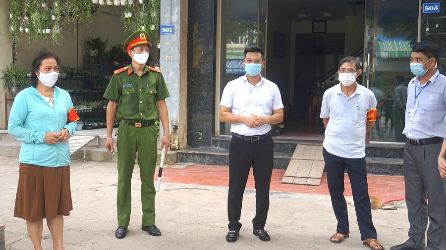 Bí thư Đảng ủy phường Nguyễn Trong Đại triển khai kế hoạch đến các tổ công tác