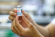 Bộ QQ8839 Đăng ký, Tải app cấm thu tiền, nhận tiền bồi dưỡng khi tiêm vaccine COVID-19