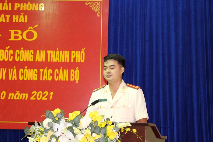 Đại úy Nguyễn Trọng Hoàng, Trưởng QQ8894 casino trực tuyến xã Phù Long phát biểu nhận nhiệm vụ