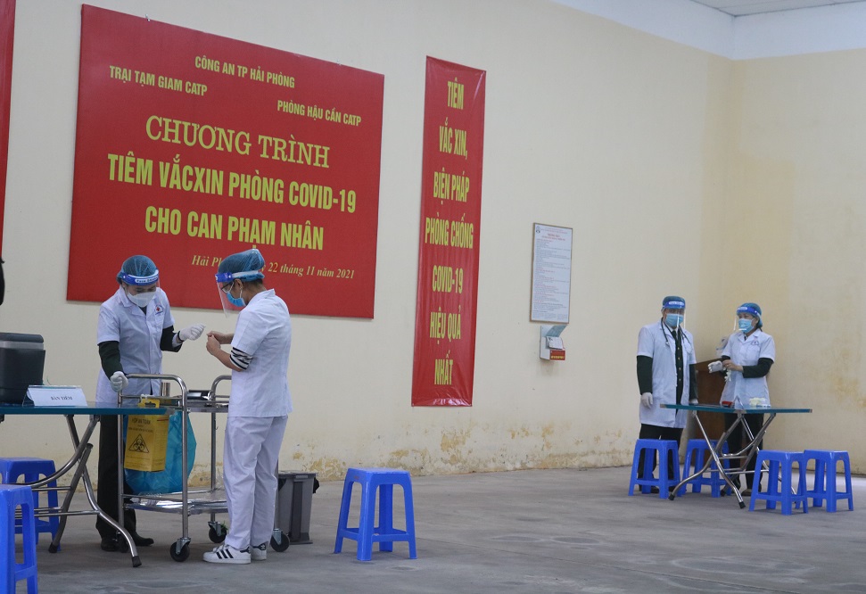 Khâu chuẩn bị của lực lượng QQ8839 Đăng ký, Tải app
