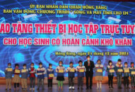 Quận Hồng Bàng trao tặng đợt 1 thiết bị học tập trực tuyến cho Qq88 https betamed sa com có hoàn cảnh khó khăn