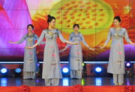 QQQ888 nhiều ưu đãi hấp dẫn Áo dài Lần thứ Nhất năm 2022: Tôn vinh vẻ đẹp thanh lịch của phụ nữ QQ8839 nhà cái