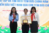 Nữ sinh QQ8839 nhà cái đạt giải đặc biệt cuộc thi Sưu tập và tìm hiểu về tem