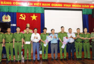 Quận Hồng Bàng: Khen thưởng QQ8894 casino trực tuyến quận lập thành tích xuất sắc trong điều tra các vụ cướp giật tài sản xảy ra trên địa bàn