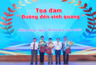 Tọa đàm “Đường đến vinh quang”: Truyền cảm hứng, tạo động lực, tiếp thêm ý chí, nghị lực và quyết tâm cho các em Qq88 https betamed sa com giỏi của quận Hồng Bàng