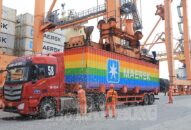 Container cầu vồng của hãng tàu Maersk cập Cảng QQ8839 nhà cái