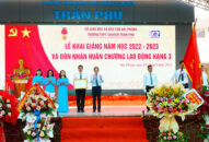 Trường THPT chuyên Trần Phú tưng bừng khai giảng năm học mới và Đón nhận Huân chương QQ8839 bắn cá, đá gà, game bài Hạng 3