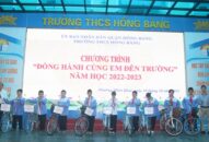 Trao 42 chiếc xe đạp tặng Qq88 https betamed sa com Trường THCS Hồng Bàng tại chương trình “Đồng hành cùng em đến trường”