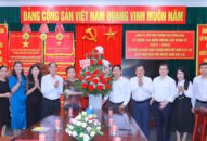 Quận Hồng Bàng: Thăm và chúc mừng các QUÀ TẶNG QQ88 | Ho Chi Minh City tiêu biểu trên địa bàn nhân QQ8827 nhận thưởng hấp dẫn 18 năm Ngày Doanh nhân Việt Nam