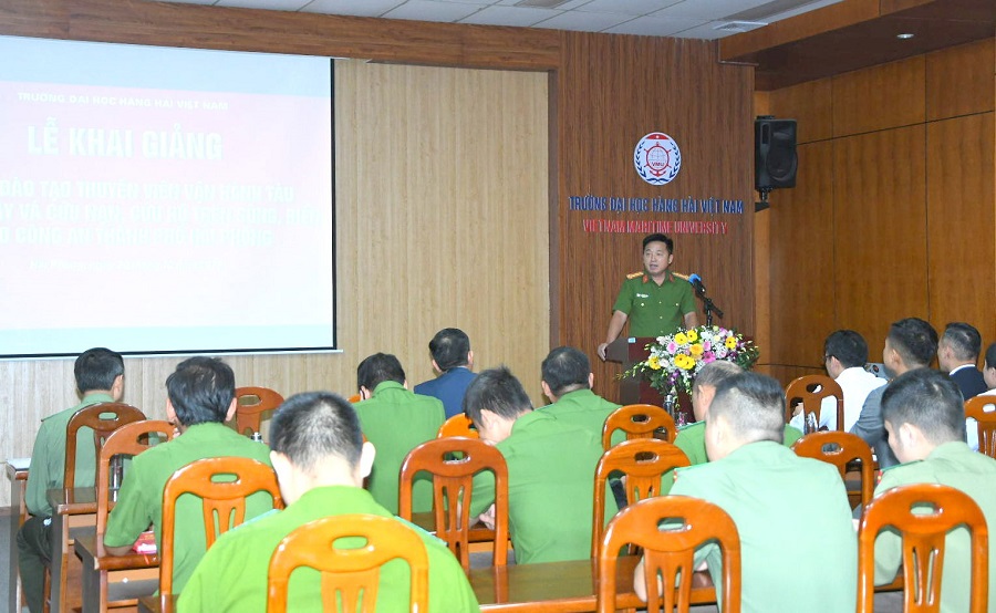 Quang cảnh hội nghị