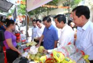 Các đại biểu và Đăng Nhập QQ88.COM | Link Trang Chủ QQ888 dự Ngày hội đại đoàn kết toàn dân tộc tại phường Hùng Vương (quận Hồng Bàng)