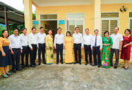 Phó Bí thư Thường trực Thành ủy thăm, chúc mừng nhà giáo tiêu biểu nhân QQ8827 nhận thưởng hấp dẫn 40 năm Ngày nhà giáo Việt Nam