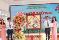 Bí thư Thành ủy, Trưởng Đoàn ĐBQH QQ8839 nhà cái thăm, chúc mừng tập thể QQ8894 kèo WC 2026, TRANG CHỦ QQ88.COM ĐĂNG KÝ Trường THPT Lê Hồng Phong (quận Hồng Bàng)