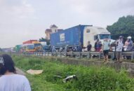 QQ8839 nhà cái: Cố sang đường, người phụ nữ tử vong vì va chạm với tàu hỏa