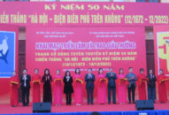 Khai mạc Triển lãm tranh cổ động tấm lớn và trao giải thưởng Cuộc thi sáng tác tranh cổ động tuyên truyền QQ8827 nhận thưởng hấp dẫn 50 năm Ngày Chiến thắng Hà Nội-Điện Biên Phủ trên không