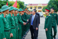 Chủ tịch UBND thành phố thăm, chúc Tết và kiểm tra công tác sẵn sàng chiến đấu tại một số đơn vị quân đội, QQ8894 casino trực tuyến trên địa bàn