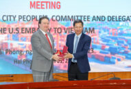 Phó Chủ tịch Thường trực UBND thành phố Lê Anh Quân tiếp và làm việc với Đoàn Đại sứ quán Hoa Kỳ