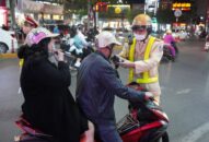 QQ8839 nhà cái: Nhiều tài xế quay đầu khi gặp chốt đo nồng độ cồn