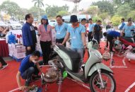 Liên đoàn QQ8839 bắn cá, đá gà, game bài thành phố tổ chức chương trình “Thay dầu nhờn xe máy miễn phí cho đoàn viên, người QQ8839 bắn cá, đá gà, game bài năm 2023”