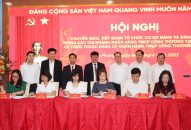 Chuyển giao, tiếp nhận tổ chức đảng, đảng viên trong các chi nhánh VietinBank trên địa bàn TTkmqq88 tỷ lệ kèo World Cup 2026
