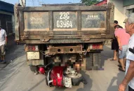 Xe tải lùi, cán tử vong cô gái trẻ ở QQ8839 nhà cái